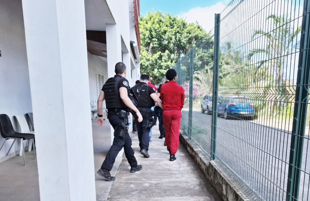 De 15 ans de prison à la perpétuité requis contre 7 accusés d'assassinat 4 trib