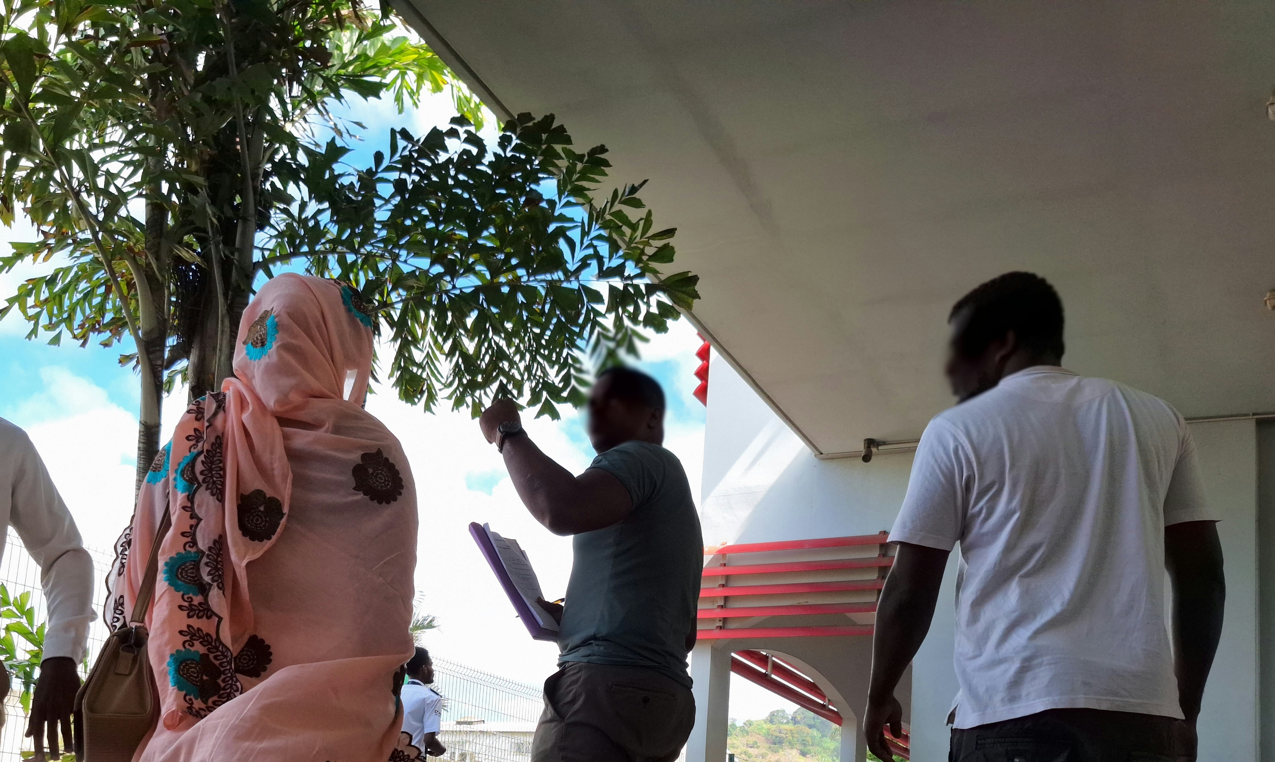 Une fille de 15 ans battue par sa sœur et son beau-frère