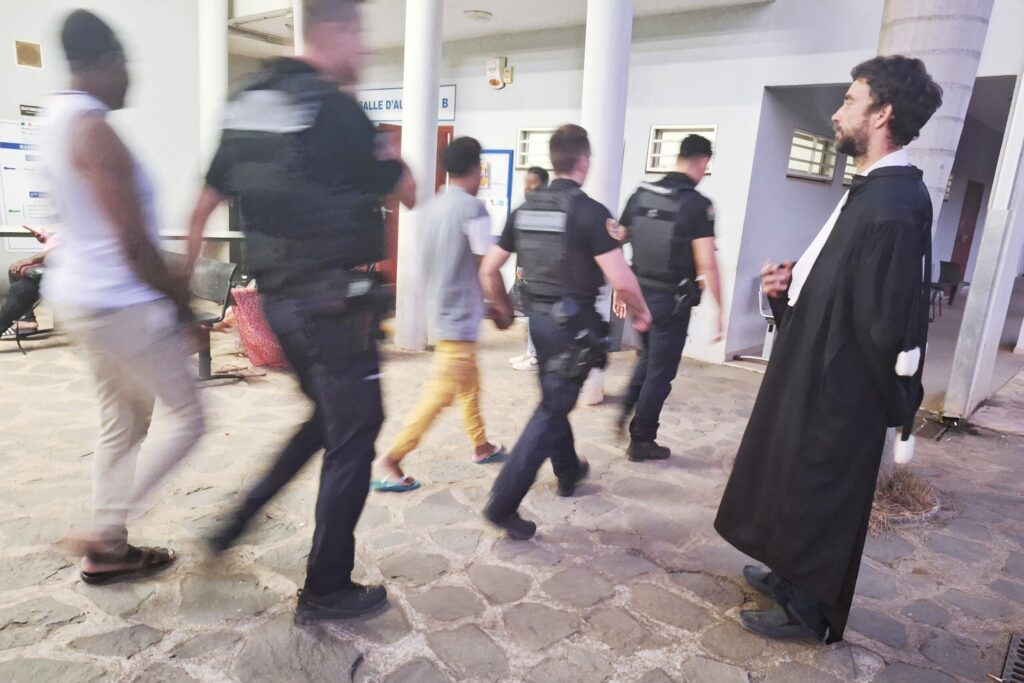 trib passeurs scaled 1