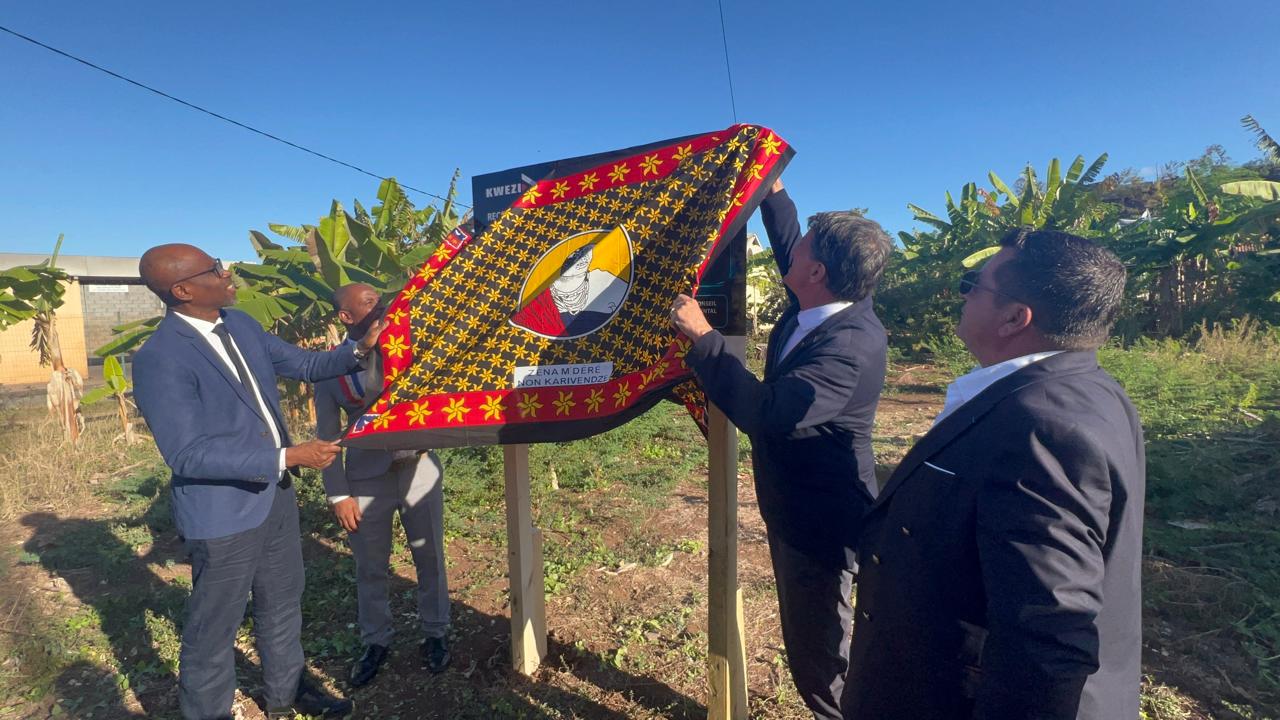 La première pierre des nouveaux locaux de Kwezi posée à Doujani