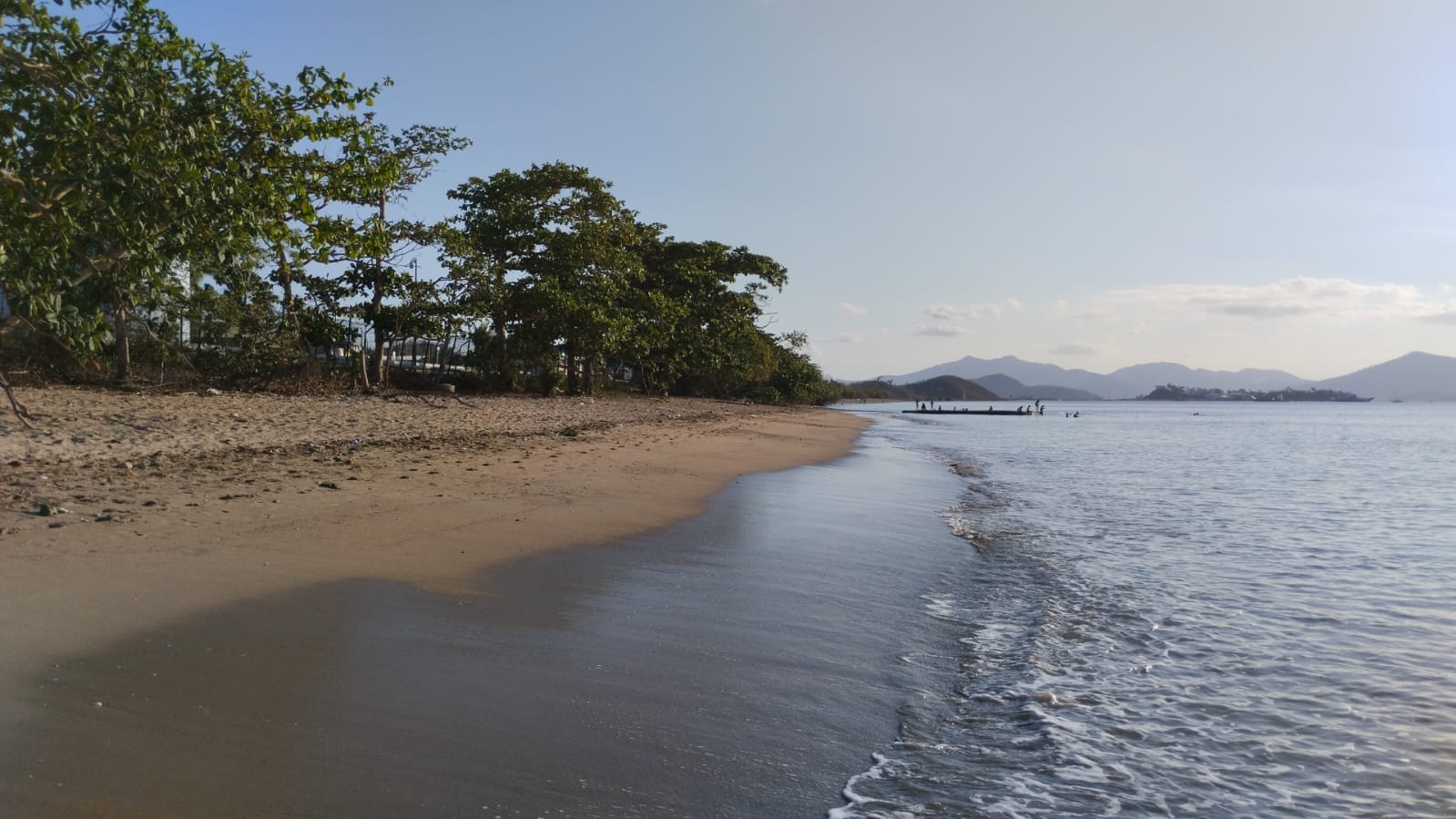 Tragédie sur la plage des Badamiers : un enfant se noie