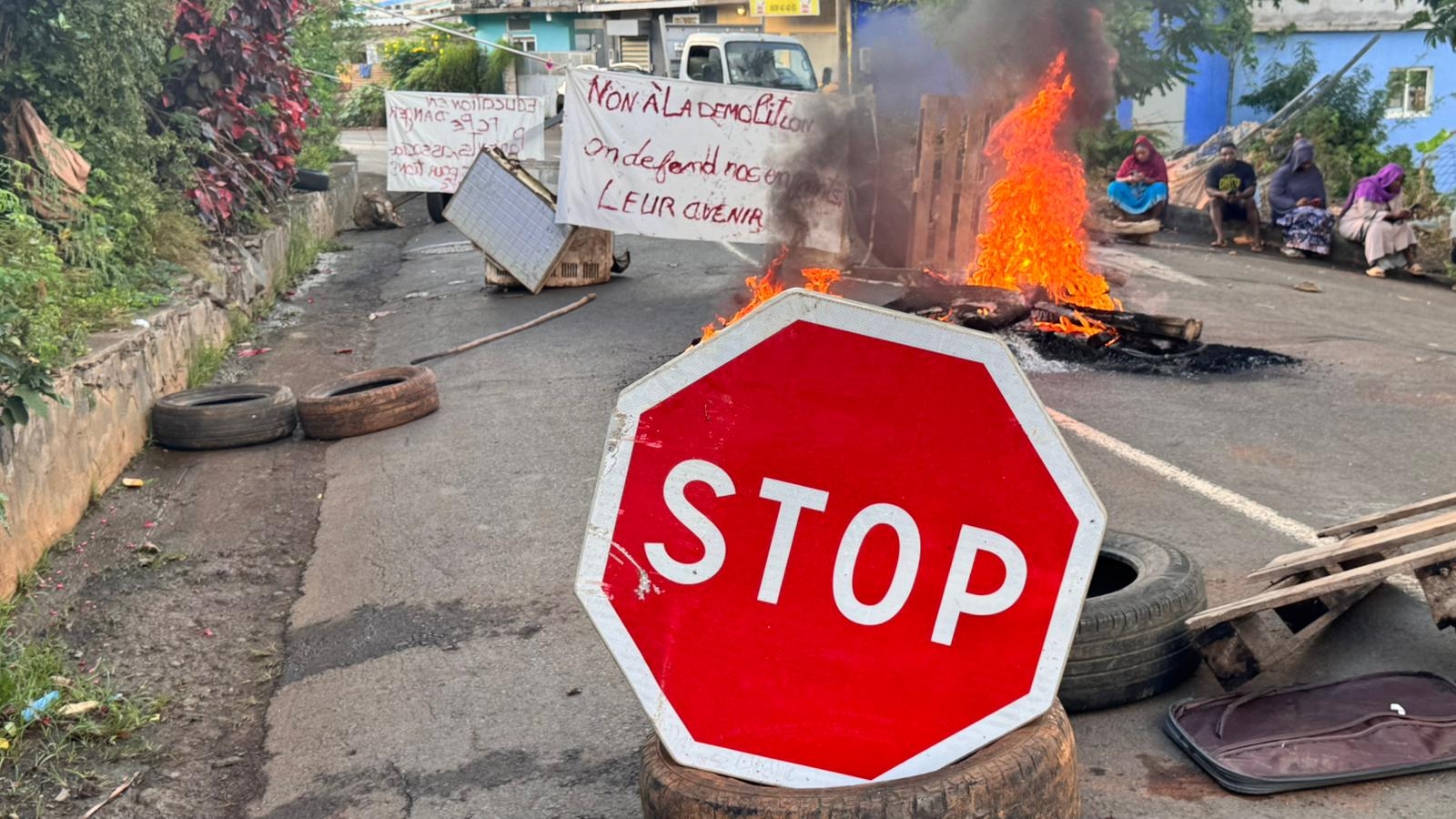 Des parents dénoncent la suppression de deux salles classes à Acoua 2 remplacées par des vestiaires
