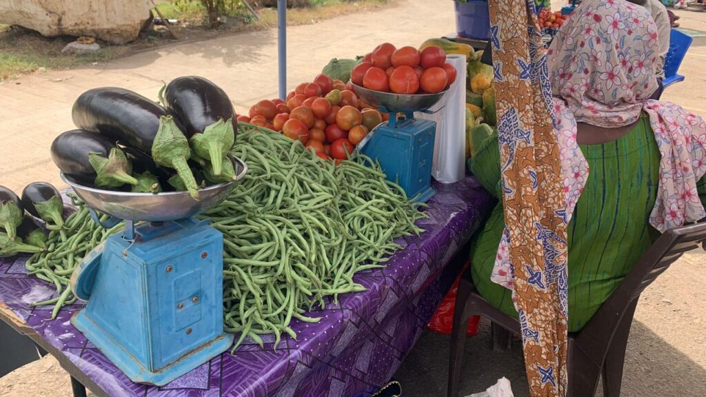 produits frais marche fruits et legumes. 37f42795 8990 4396 86bb c5c87d9919ca