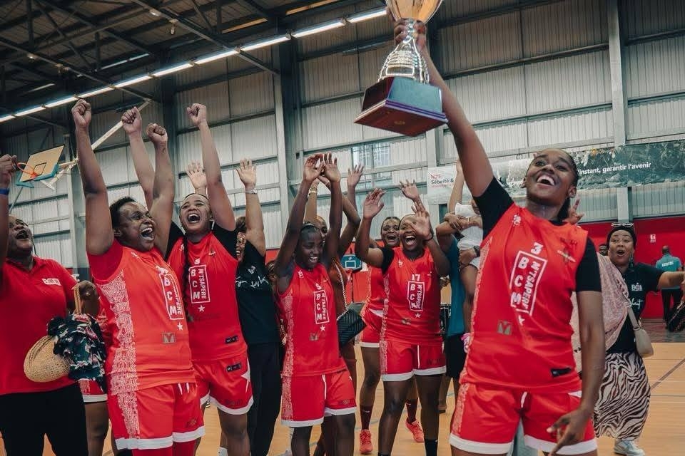 basket mtsapere feminine