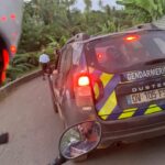 Accueil 4 Jets de pierres sur la route à Combani