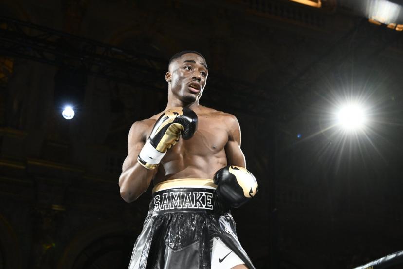 Bakary Samake s'engage avec le promoteur anglais Frank Warren 4 bebb7