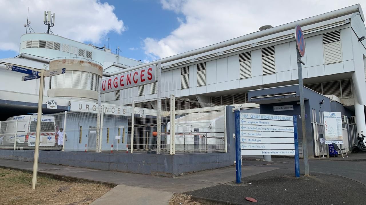 Agressé à la machette devant chez lui à Mirereni.