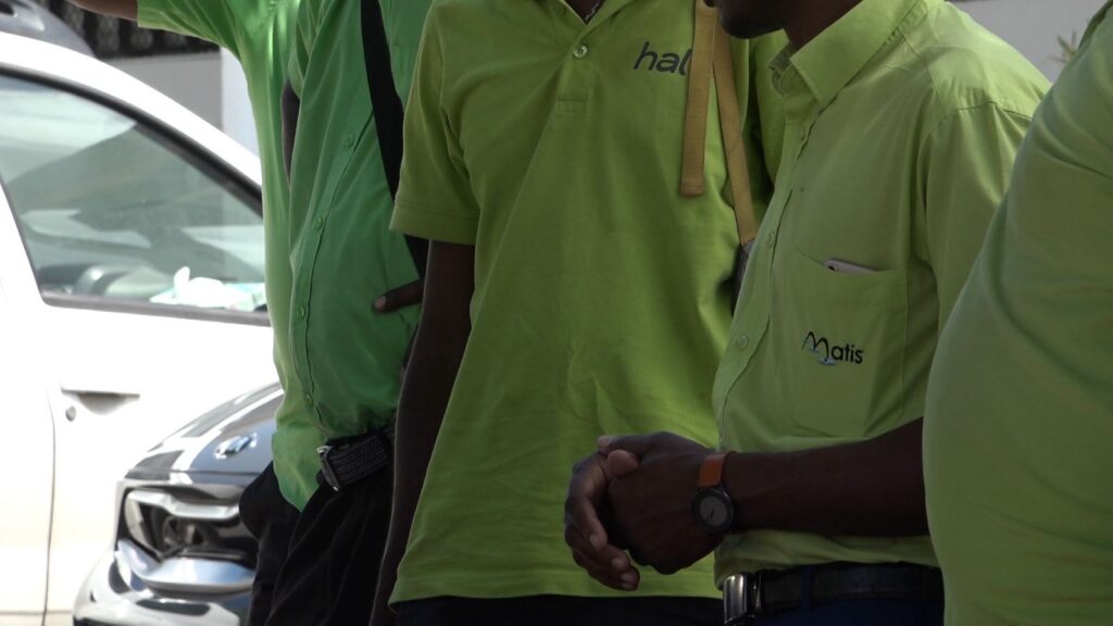 Bus MATIS en circulation à Mayotte dans un contexte de grève et de plan de continuité du service public