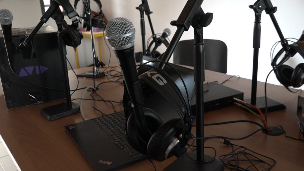 Radio101Tsararano.00 05 25 13.Still009