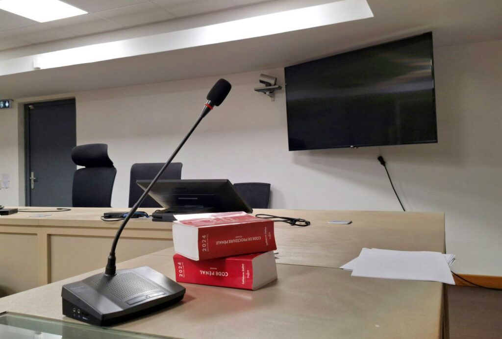 agression domicile Mayotte, ancienne présidente Mlezi Maore, tribunal Mamoudzou, cambriolage Vallée judiciaire, audience pénale Mayotte