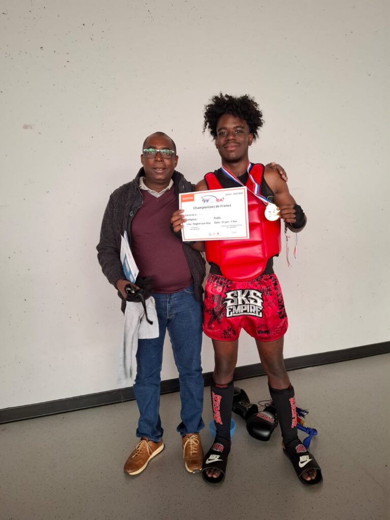 Axel Subira champion de France muay-thaï championnat de France muay-thaï cadets jeune champion muay-thaï