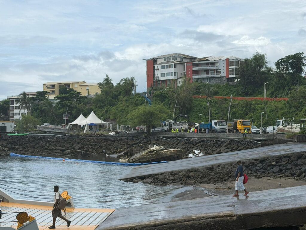 retrait des épaves rade de Mamoudzou