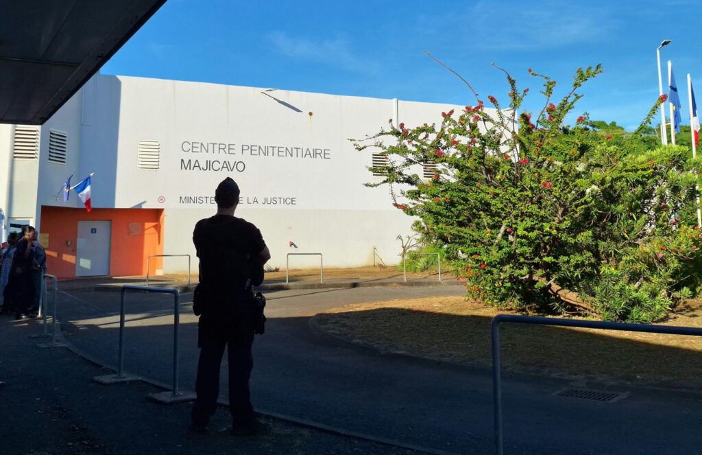 prison Majicavo, agressions détenus, agent pénitentiaire blessé,