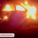 Une voiture incendiée près d’une école à Combani