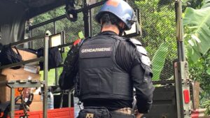 Accueil 48 nuit agitée Combani Mayotte, affrontement jeunes Tsingoni