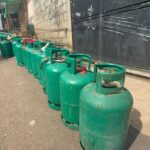 La préfecture rassure la population sur les stocks de...