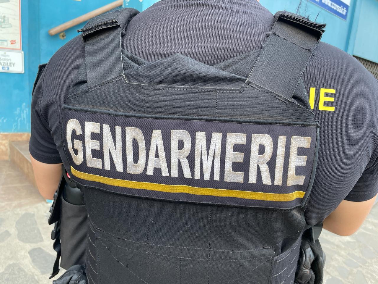 Home jacking à Acoua