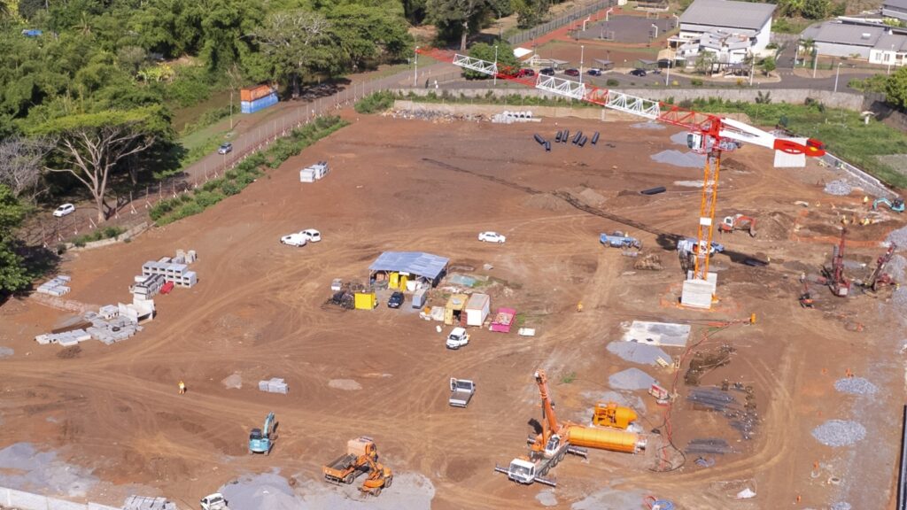 Illustration de l’impact économique de la crise au Moyen-Orient sur les entreprises de Mayotte, avec la mise en place du dispositif d’activité partielle pour soutenir les secteurs touchés.