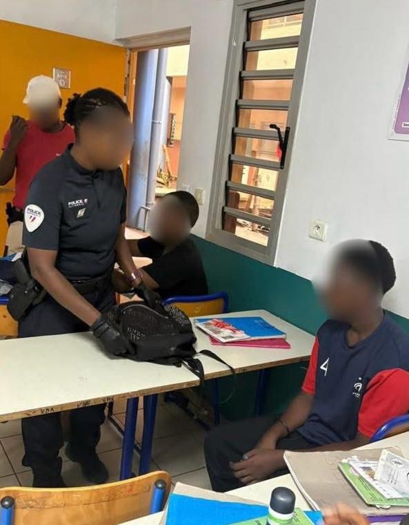 Sécurité renforcée aux abords des collèges