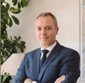 Nomination de Frédéric Poisot comme préfet de Mayotte dans un contexte de défis sécuritaires et sociaux sur le territoire