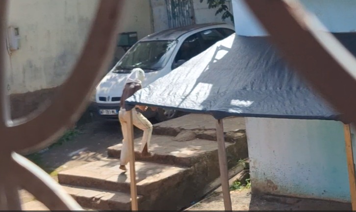 Une matinée sous tension à Vahibé (vidéo)