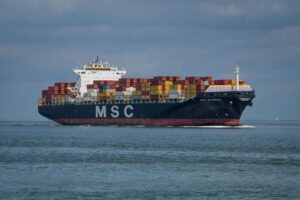 Hausse des coûts du fret maritime à Mayotte avec augmentation des prix des conteneurs impactant les produits alimentaires et le pouvoir d’achat