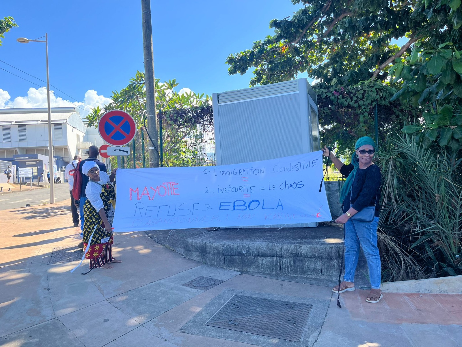 Le collectif des citoyens de Mayotte 2018 reste mobilisé face aux inquiétudes autour d’Ebola et du camp de migrants