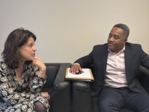 Accueil 24 Réunion institutionnelle entre représentants de Mayotte et responsables des Outre-mer portant sur le développement du territoire, les étudiants mahorais et les projets stratégiques.
