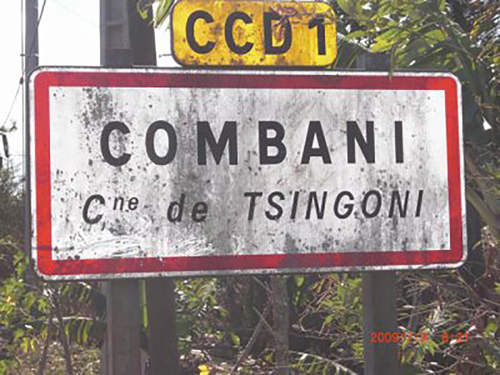 Un vigile blessé à Combani