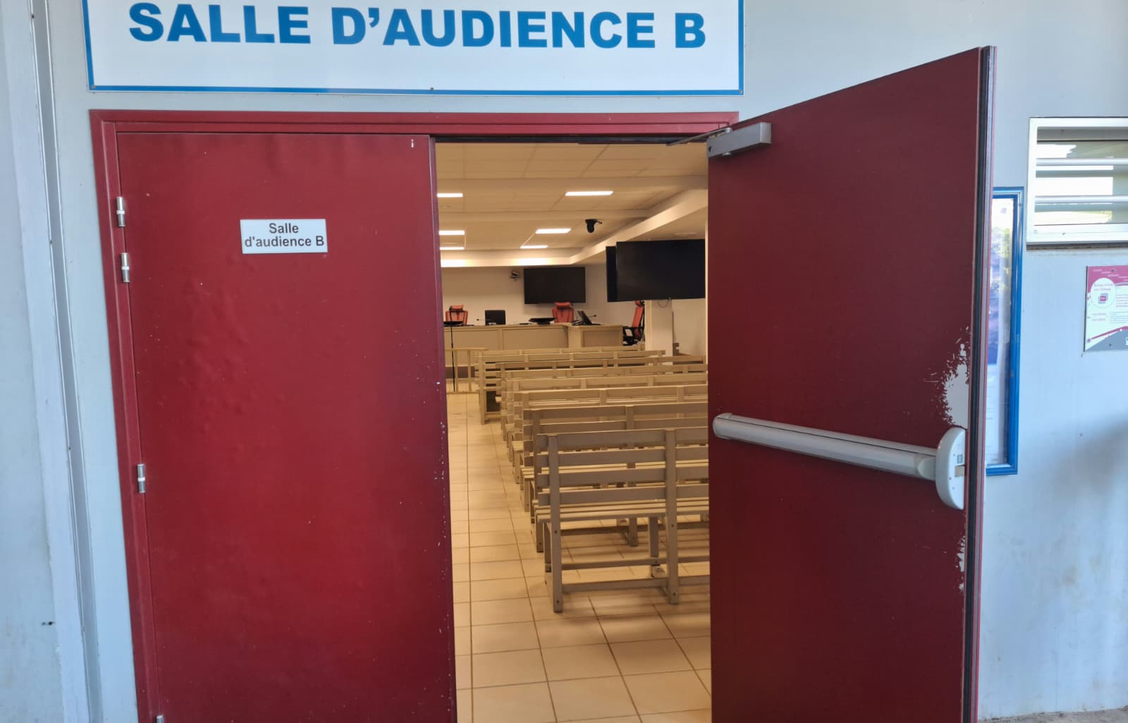 Un maître-nageur accusé d’agressions sexuelles relaxé pour vice de procédure