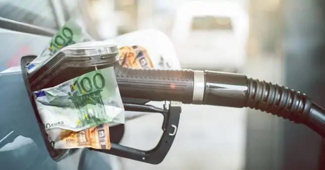 Les prix des carburants ralentissent leur progression en juin