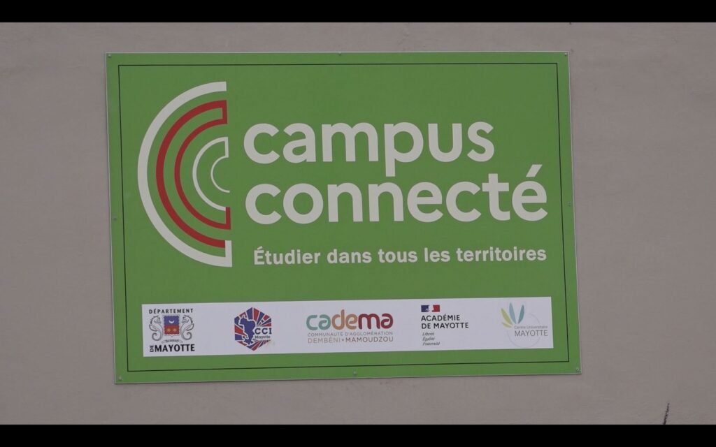 Journée portes ouvertes du Campus connecté de Mayotte présentant les études supérieures à distance, les outils numériques et les dispositifs d’accompagnement des étudiants.