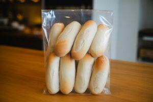 Façade de la boulangerie Super Kagna à Bandrélé concernée par une fermeture administrative pour non-respect des règles d’hygiène alimentaire.