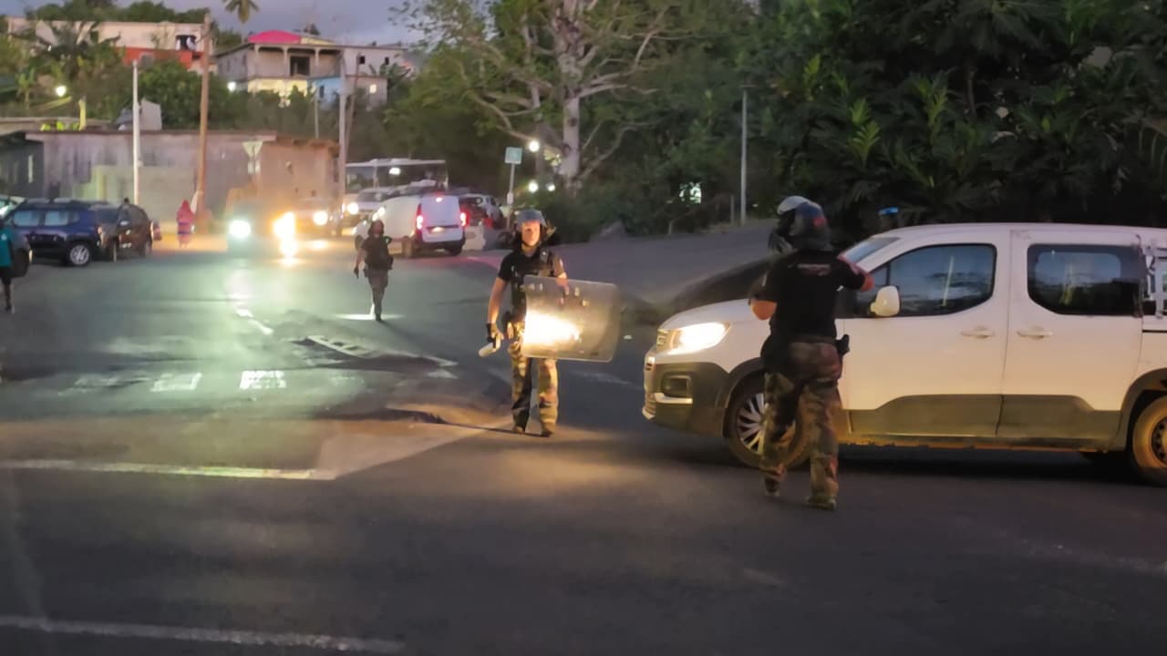 Ouangani sous tension, la route rouvre peu à peu