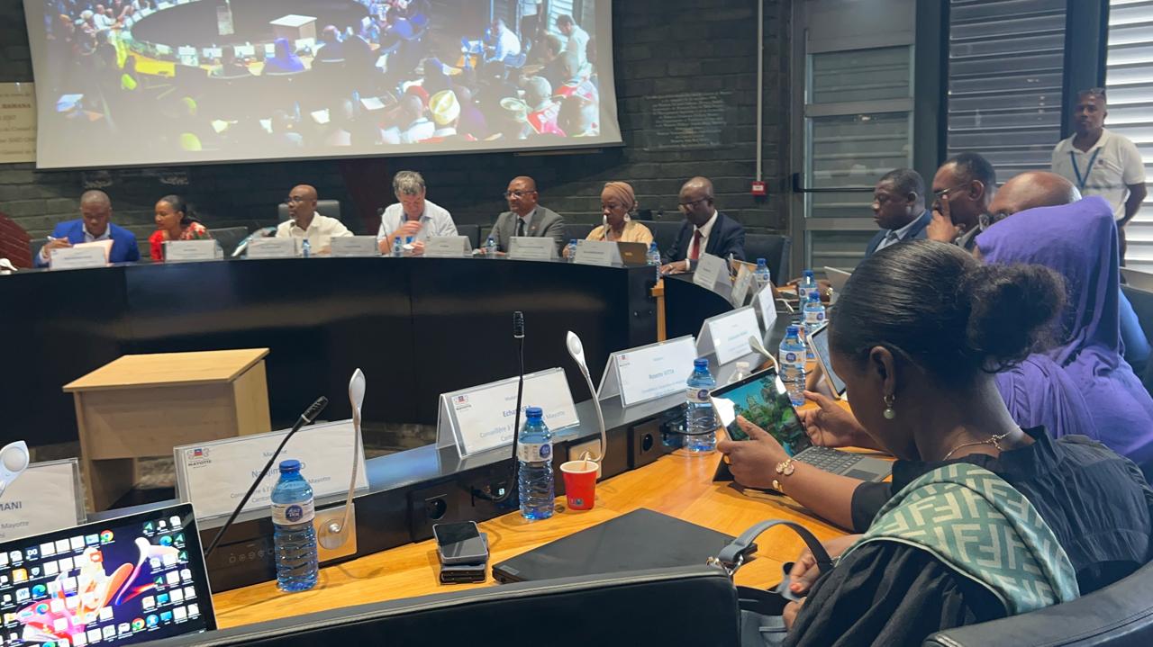 L’Assemblée de Mayotte valide la gouvernance du port (video)