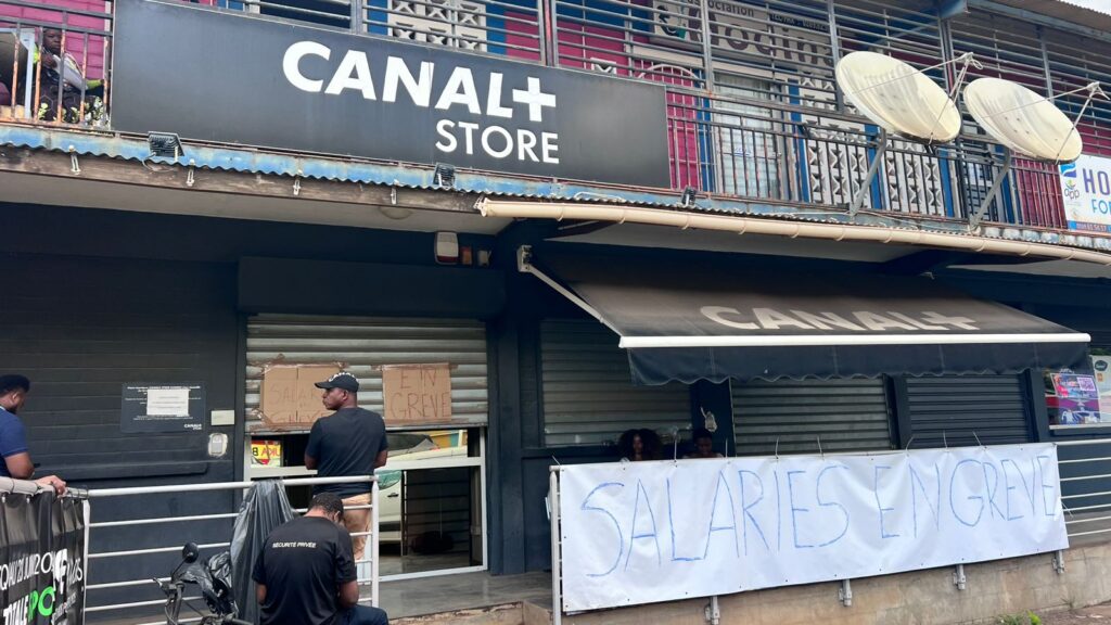 Employés et locaux de Canal+ à Mayotte et La Réunion après la signature d’un accord mettant fin à la grève