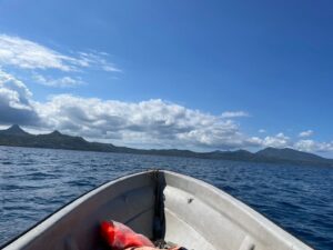 Kwassas interceptés au large de Saziley et Bouéni transportant des migrants dans des conditions de mer difficiles durant la saison des alizés à Mayotte