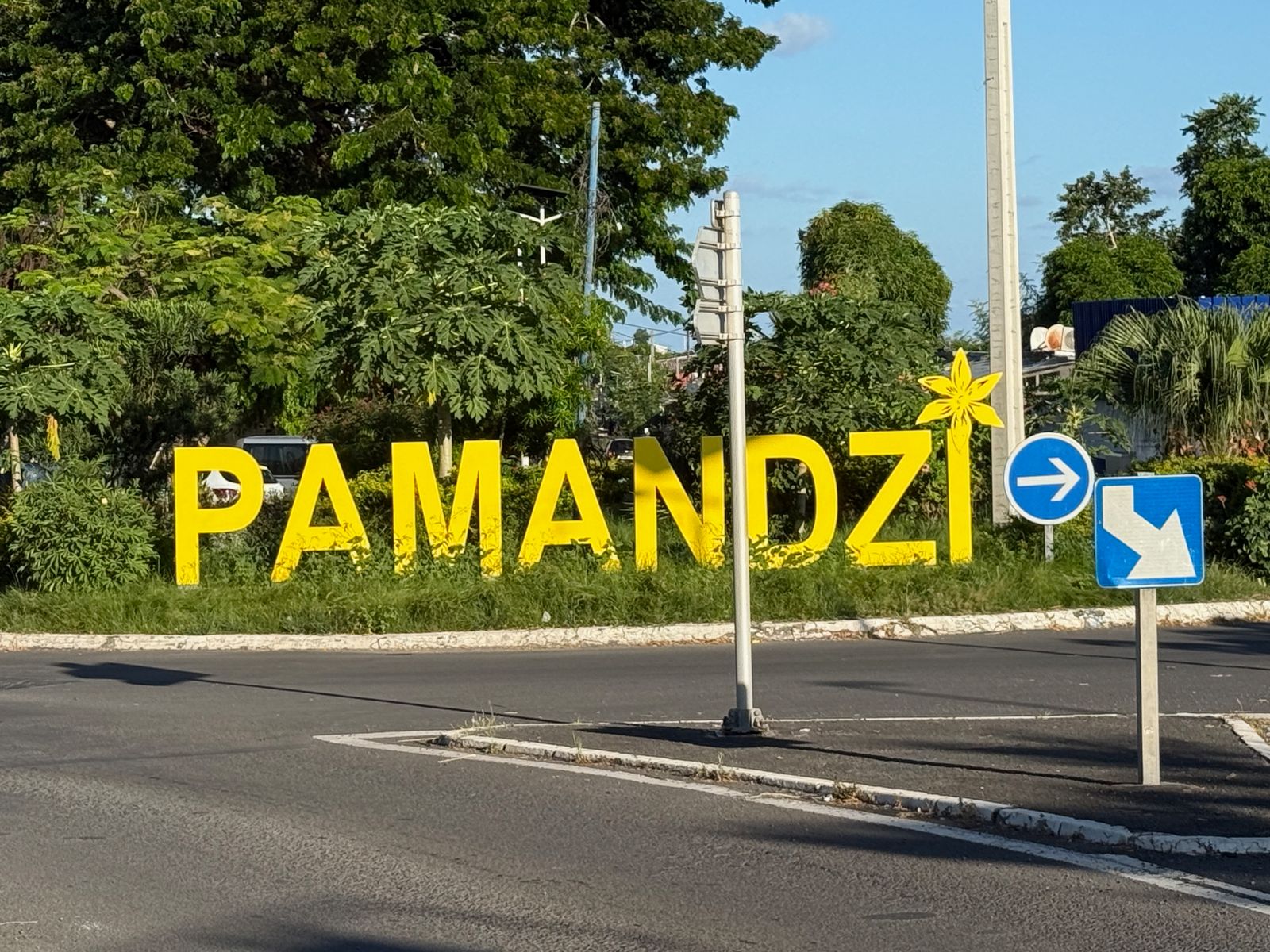 Un adolescent dépouillé en pleine rue à Pamandzi