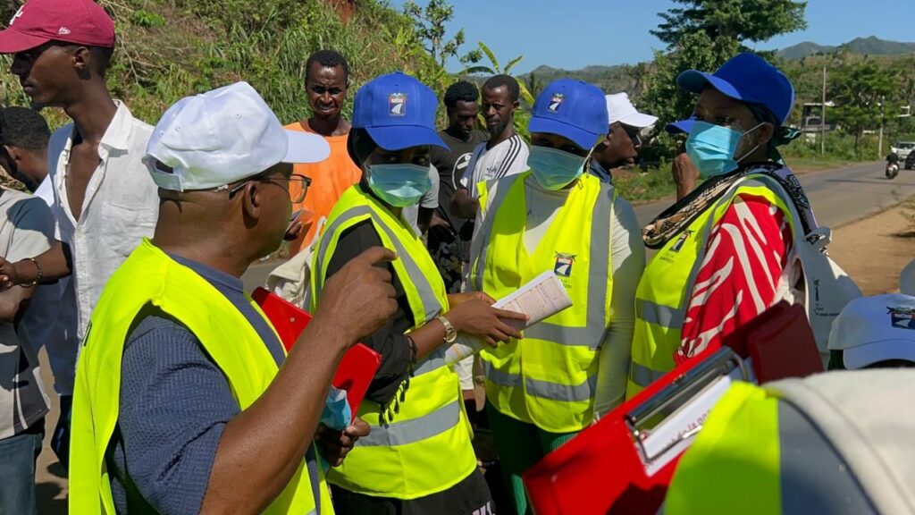Publication par l'Insee du recensement de la population de Mayotte annonçant 323 153 habitants et les enjeux liés à la croissance démographique