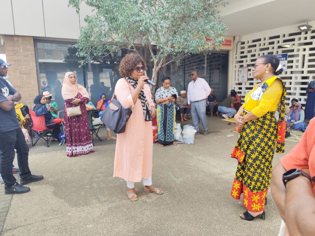 Anchya Bamana rencontre les agents grévistes de la Caisse de sécurité sociale de Mayotte et appelle à un dialogue social constructif autour des revendications des personnels.