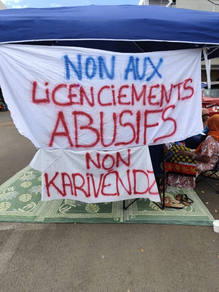 Siège de la Caisse de sécurité sociale de Mayotte pendant le mouvement social