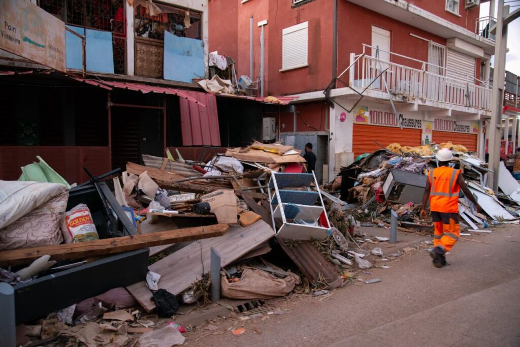 Indemnisation des collectivités de Mayotte après une catastrophe naturelle et conséquences du cyclone Chido