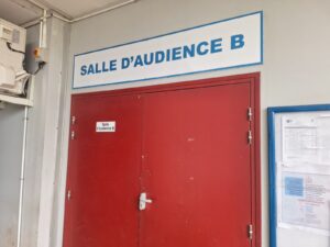 Tribunal judiciaire de Mayotte : un jeune homme accusé de vols et d’extorsions à Sada placé sous contrôle judiciaire