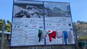 Accueil 11 Nuit agitée à Kawéni à Mayotte, où des détonations ont retenti alors qu’une partie de la délégation de Sébastien Lecornu était hébergée dans le quartier.