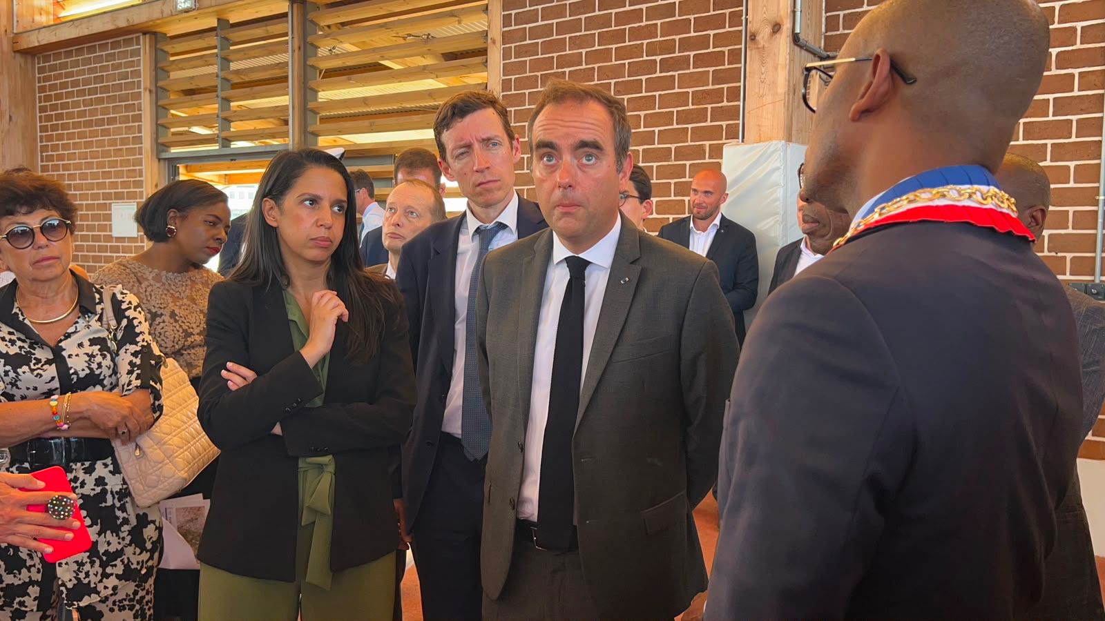 Les LR dénonce une campagne électorale permanente
