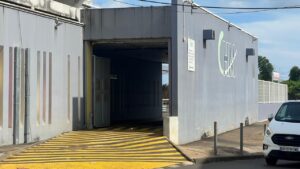 Accueil 13 Adolescente de 15 ans prise en charge après une chute à Tsararano, à Dembéni