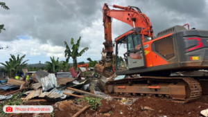 Démolition d’une construction illicite sur une parcelle de La Vigie à Pamandzi, Mayotte
