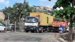 Poids lourds circulant à Koungou après la suspension de l’arrêté municipal