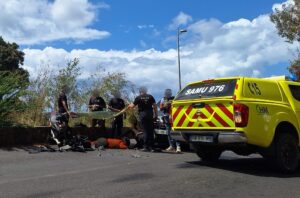 Accueil 40 Accident de scooter dans la descente Sogea à Mayotte, victime prise en charge par les secours