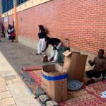 Accueil 5 Le travail illégal des « coiffeuses africaines » attise...